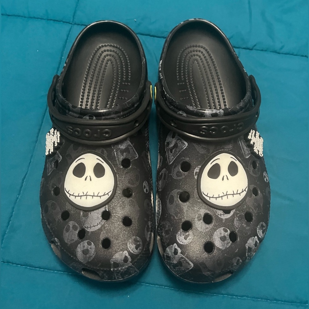 Nightmare Before Christmas Crocs SZ 11
